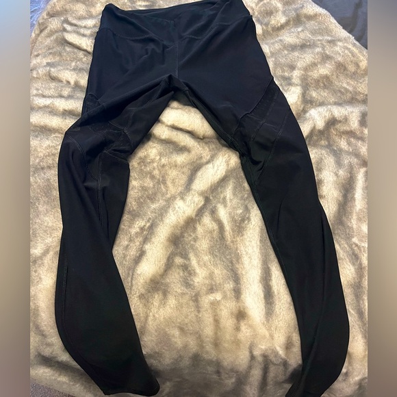 Black leggings with mesh details - Picture 1 of 4